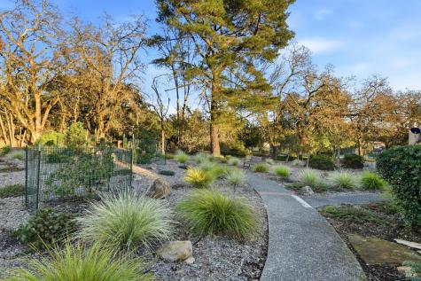 809 Shady Oak Drive Santa Rosa CA 95404