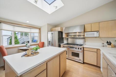 121 Red Hill Circle Tiburon CA 94920