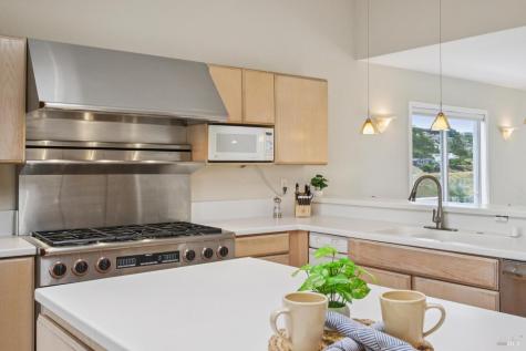 121 Red Hill Circle Tiburon CA 94920