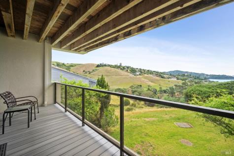 121 Red Hill Circle Tiburon CA 94920