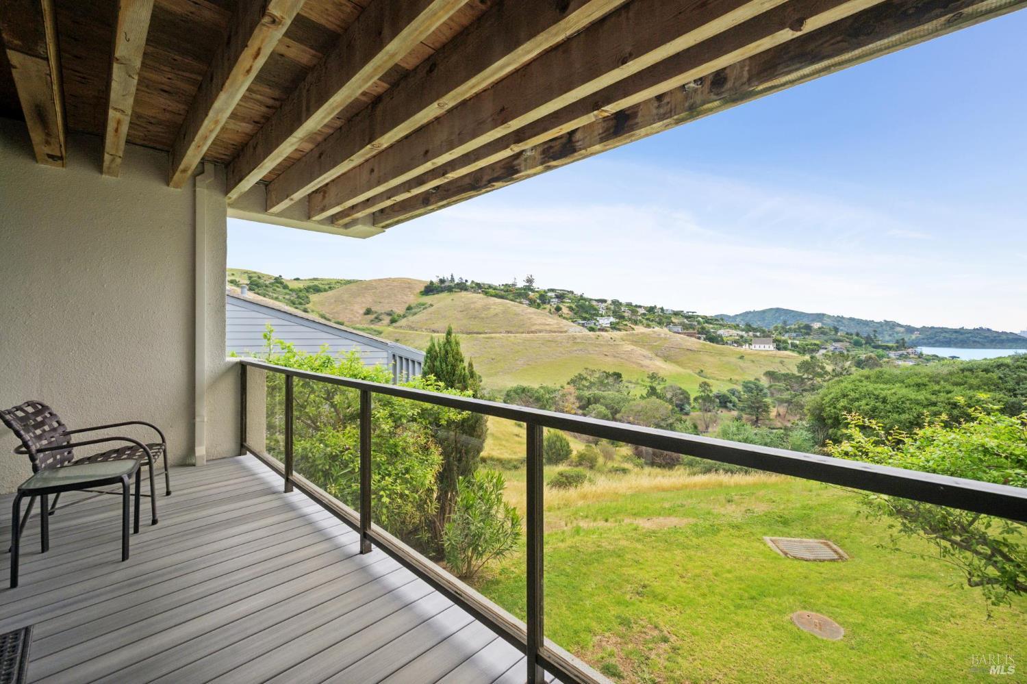 121 Red Hill Circle Tiburon CA 94920