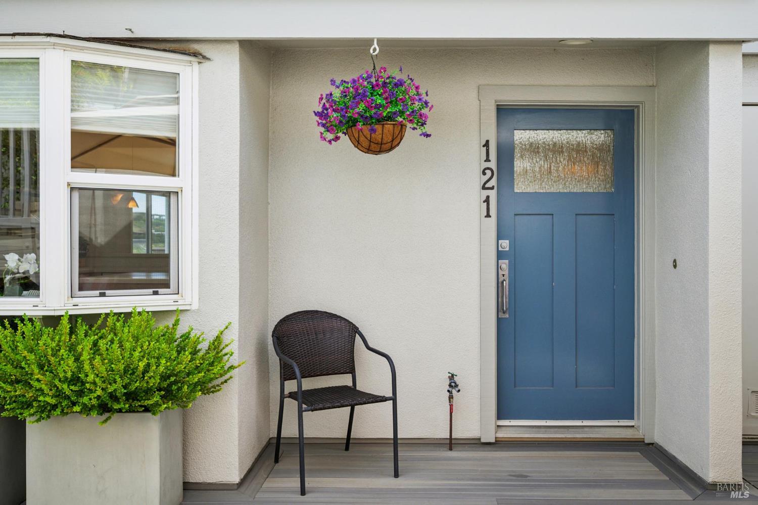 121 Red Hill Circle Tiburon CA 94920