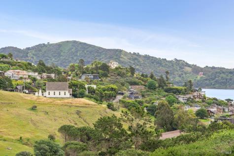 121 Red Hill Circle Tiburon CA 94920