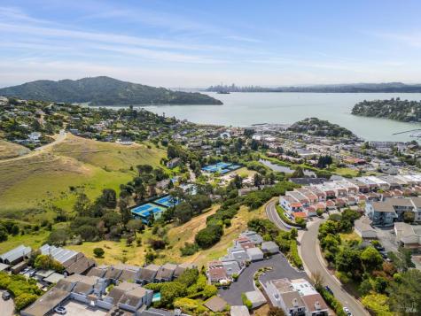 121 Red Hill Circle Tiburon CA 94920