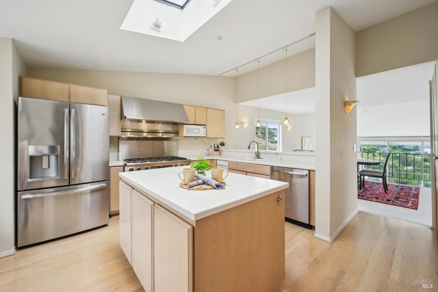 121 Red Hill Circle Tiburon CA 94920
