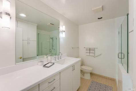 400 Deer Valley Road San Rafael CA 94903