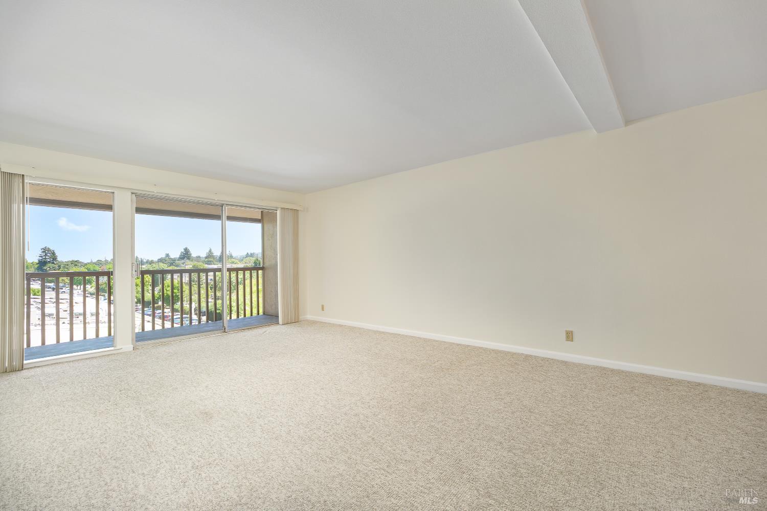 1540 Center Road Novato CA 94947