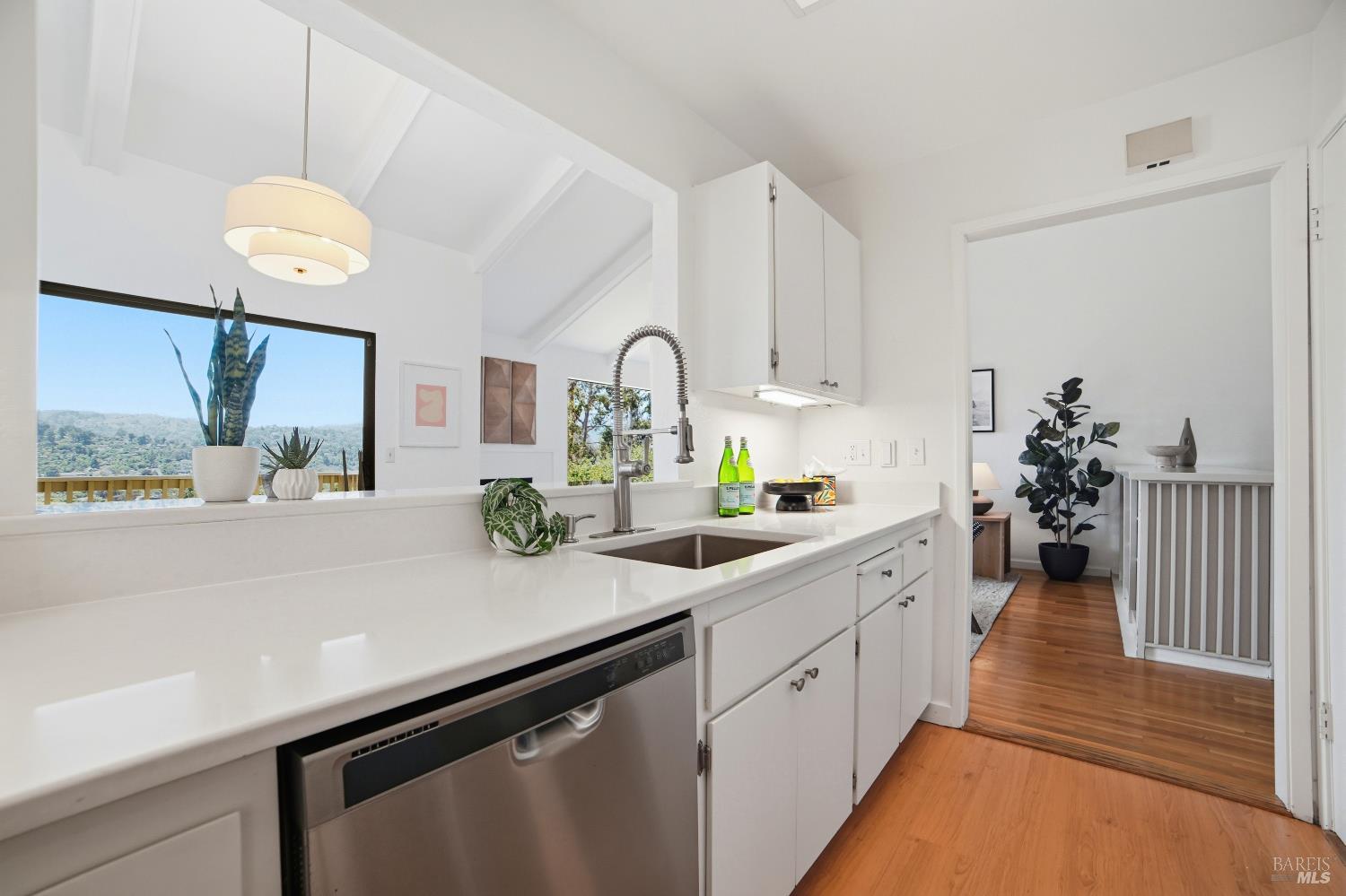 16 Chaucer Court Mill Valley CA 94941