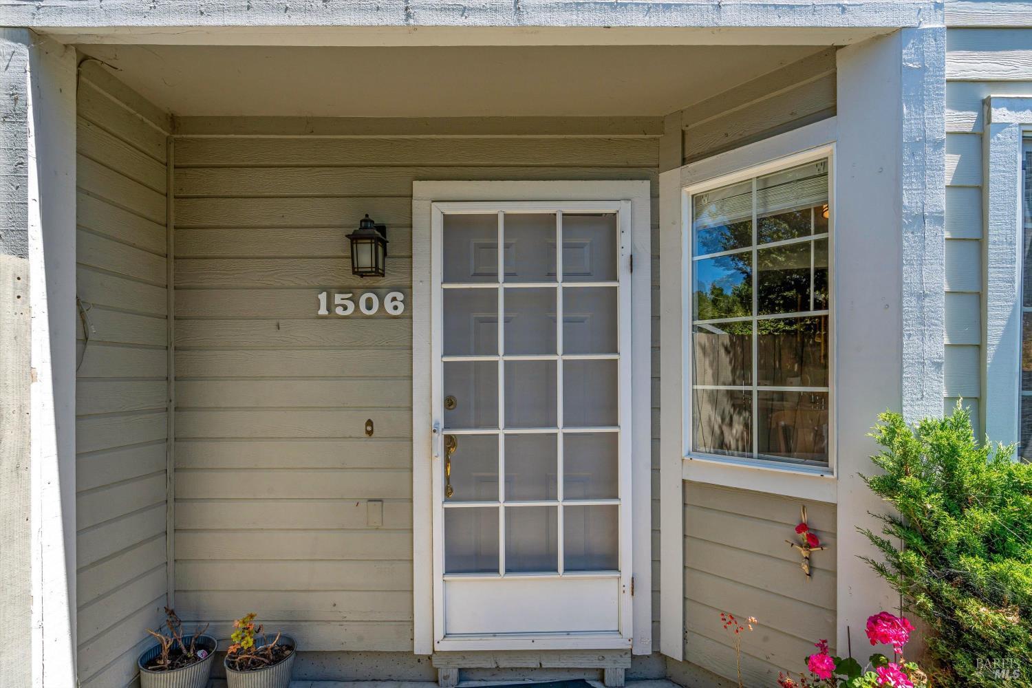 1506 Townview Avenue Santa Rosa CA 95405