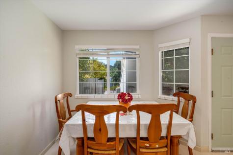 1506 Townview Avenue Santa Rosa CA 95405