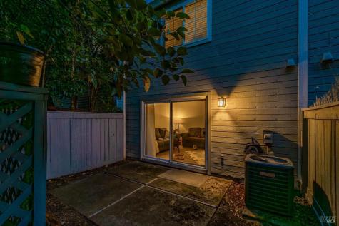 1506 Townview Avenue Santa Rosa CA 95405