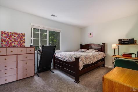 1506 Townview Avenue Santa Rosa CA 95405