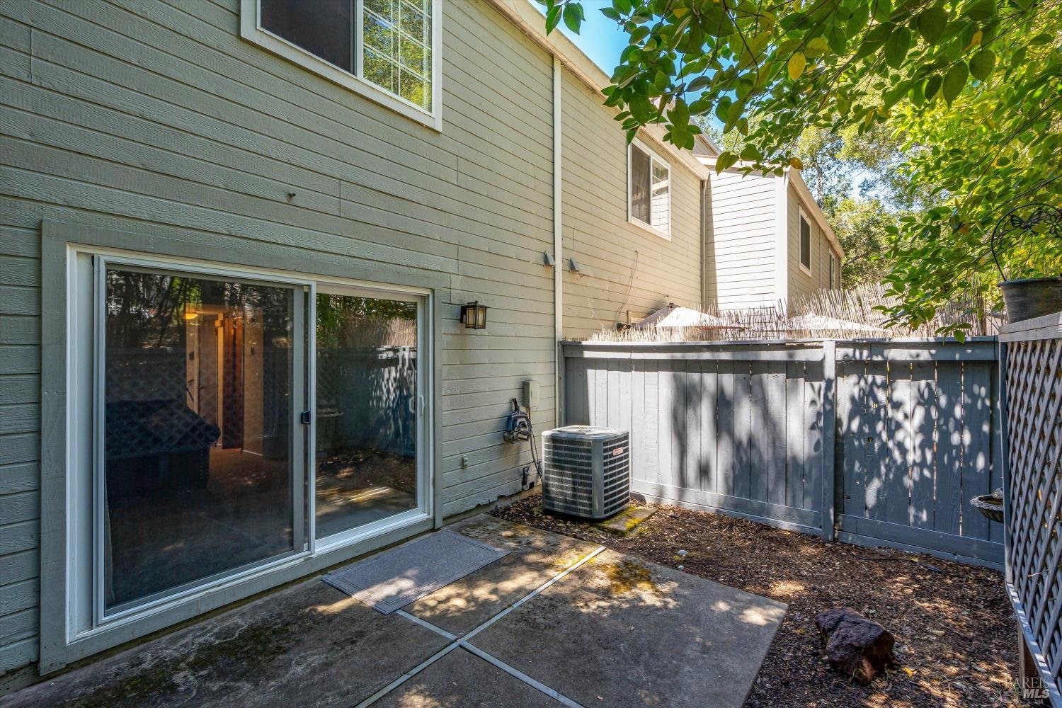 1506 Townview Avenue Santa Rosa CA 95405