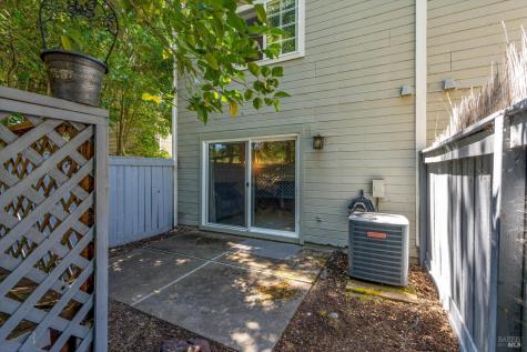 1506 Townview Avenue Santa Rosa CA 95405
