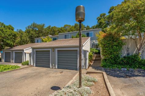 1506 Townview Avenue Santa Rosa CA 95405