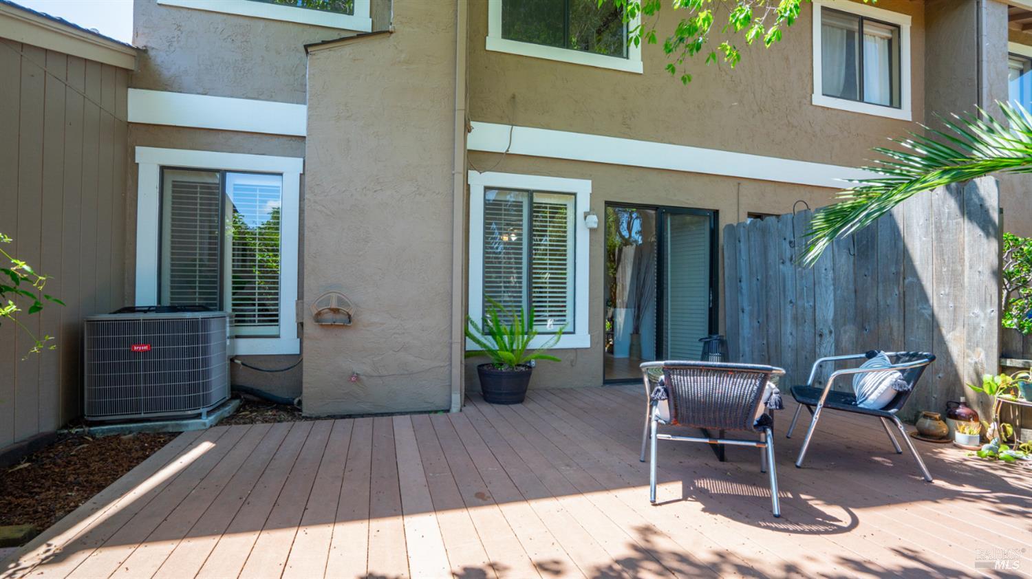 1297 Grove Circle Benicia CA 94510