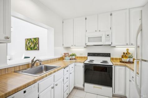 908 Via Casitas Greenbrae CA 94904
