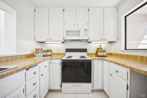 908 Via Casitas Greenbrae CA 94904