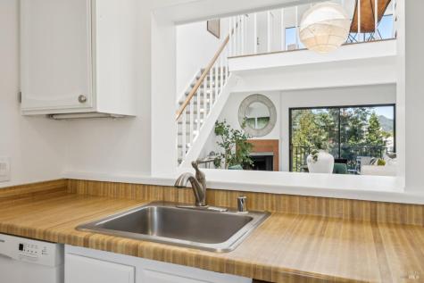 908 Via Casitas Greenbrae CA 94904