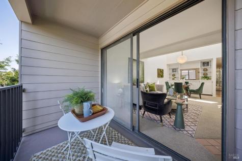 908 Via Casitas Greenbrae CA 94904