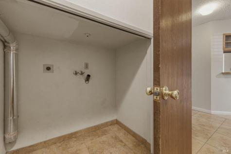 1565 Parkway Drive Rohnert Park CA 94928