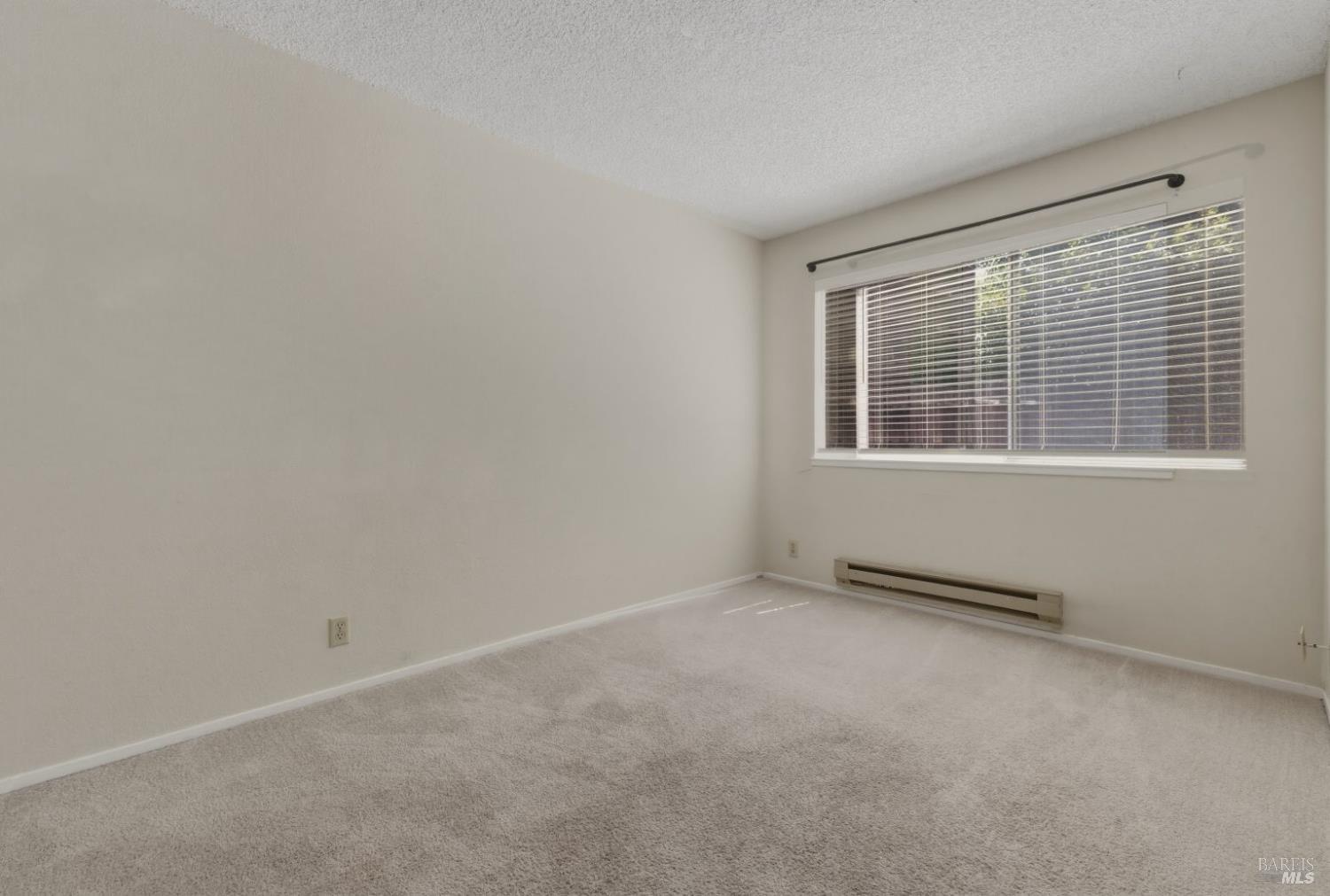 1565 Parkway Drive Rohnert Park CA 94928