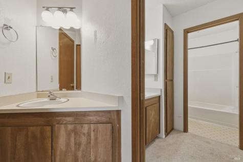 1565 Parkway Drive Rohnert Park CA 94928