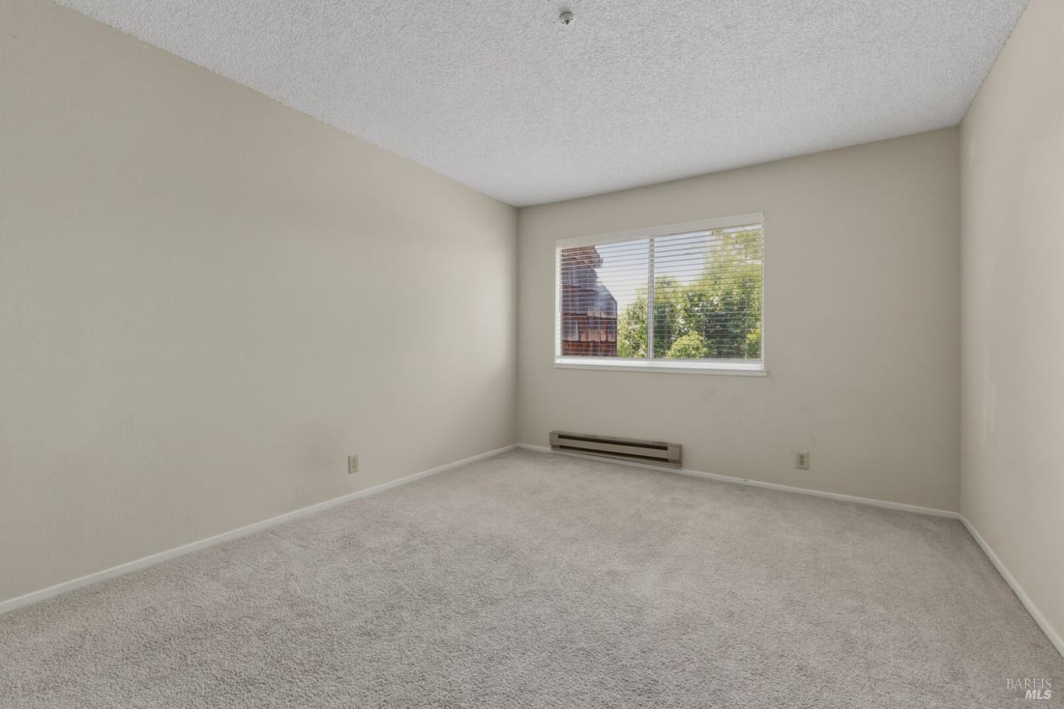 1565 Parkway Drive Rohnert Park CA 94928