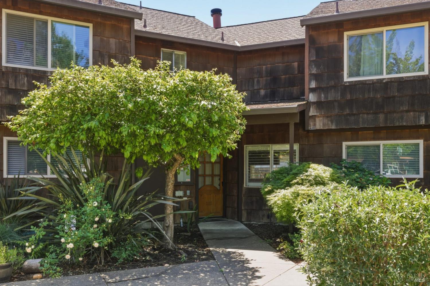 1565 Parkway Drive Rohnert Park CA 94928
