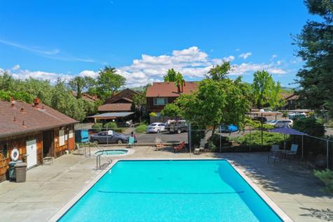 1565 Parkway Drive Rohnert Park CA 94928