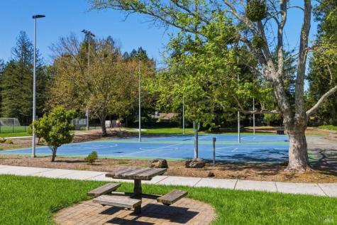 1565 Parkway Drive Rohnert Park CA 94928