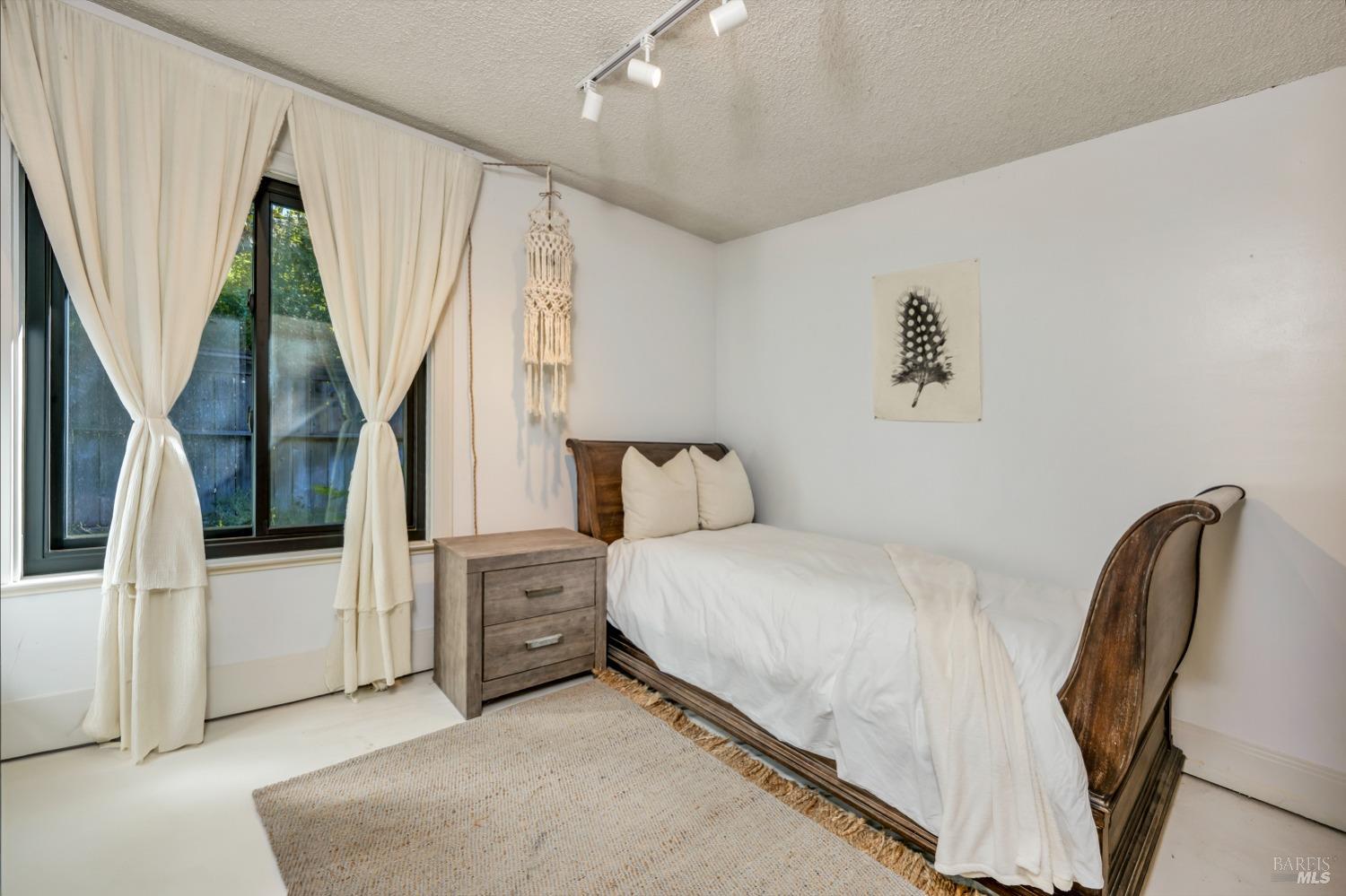 930 Mariposa Lane St. Helena CA 94574