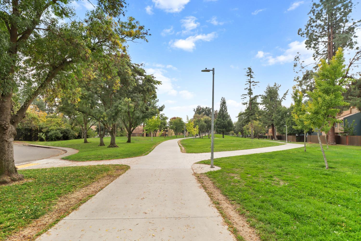 2139 Bella Casa Street Davis CA 95616