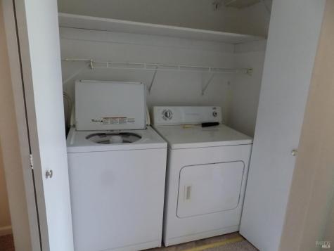 1709 Las Pravadas Court Santa Rosa CA 95409