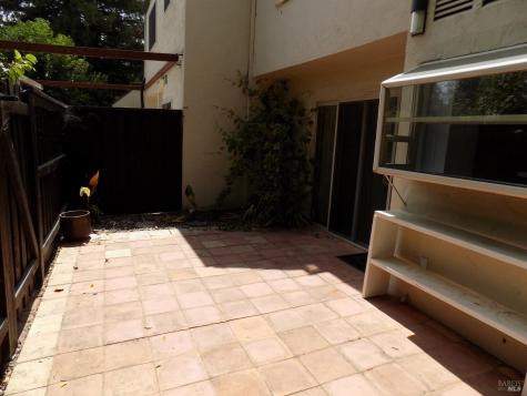 1709 Las Pravadas Court Santa Rosa CA 95409