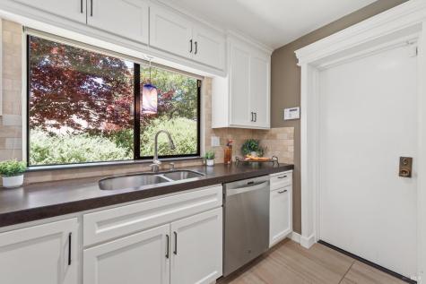 10 Josefa Court Novato CA 94949