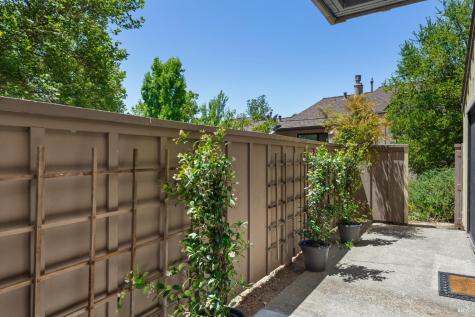 10 Josefa Court Novato CA 94949