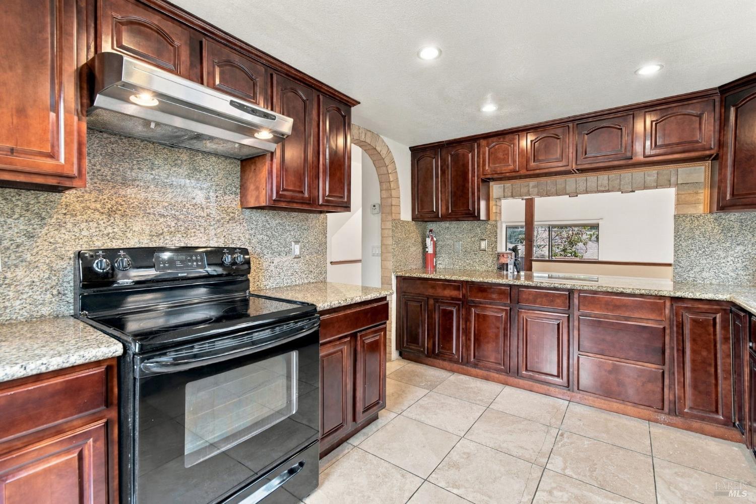 835 Liberty Street Petaluma CA 94952