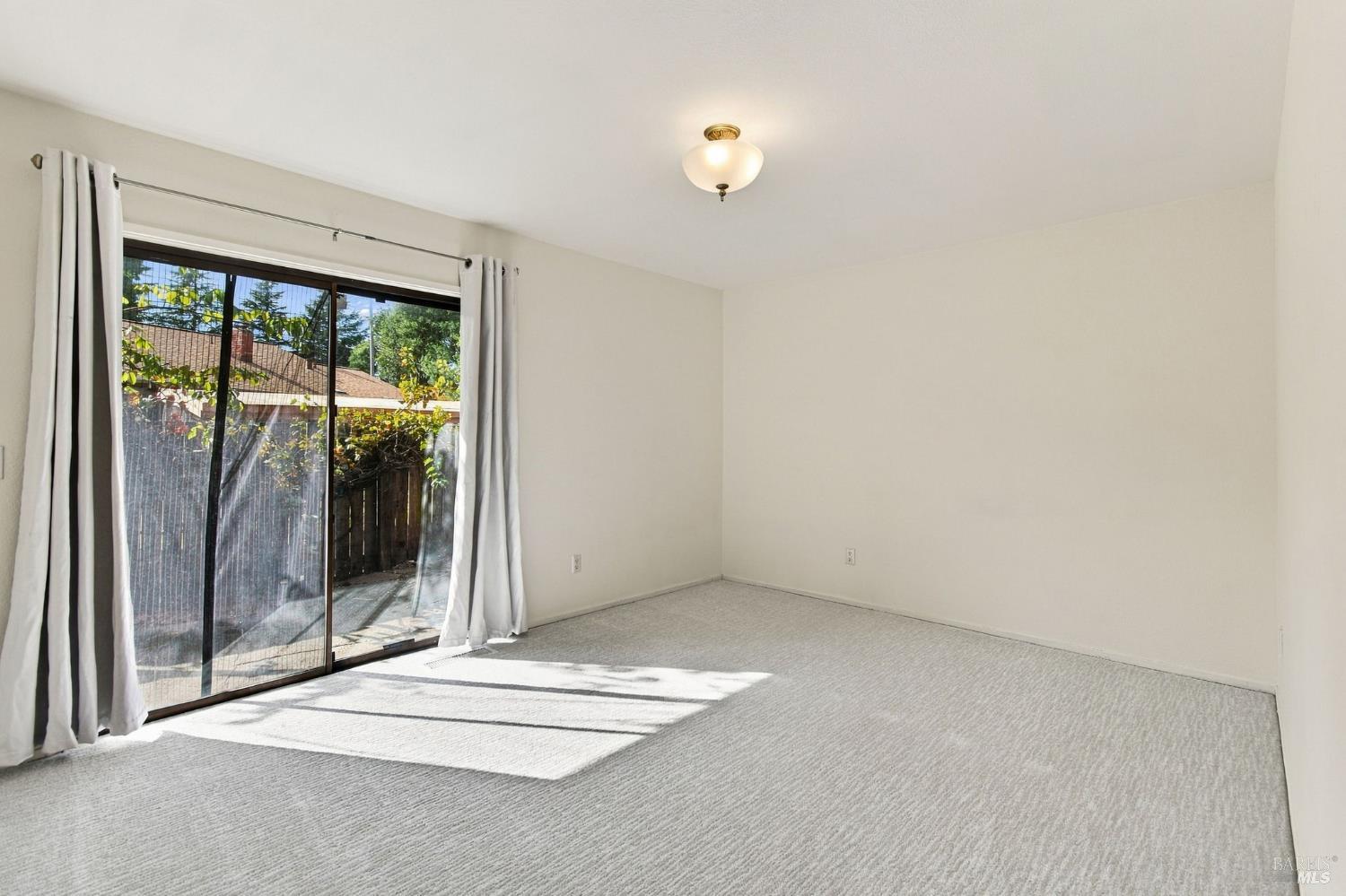 835 Liberty Street Petaluma CA 94952