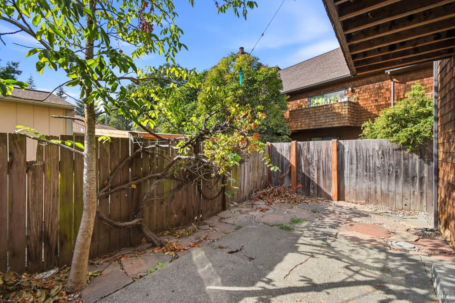 835 Liberty Street Petaluma CA 94952