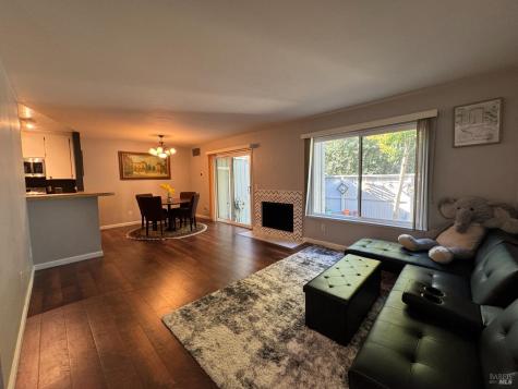 58 Scottsdale Way Novato CA 94945