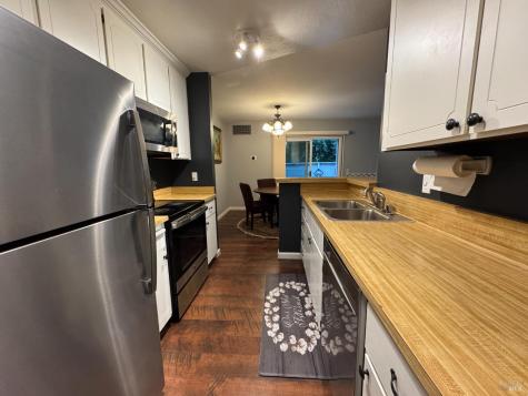 58 Scottsdale Way Novato CA 94945