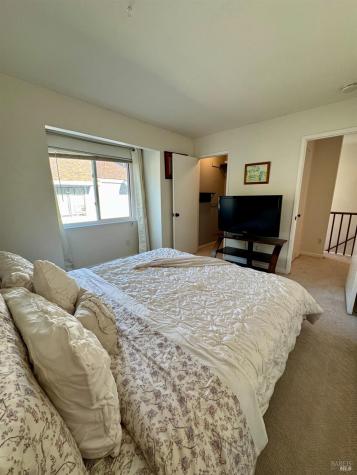 58 Scottsdale Way Novato CA 94945