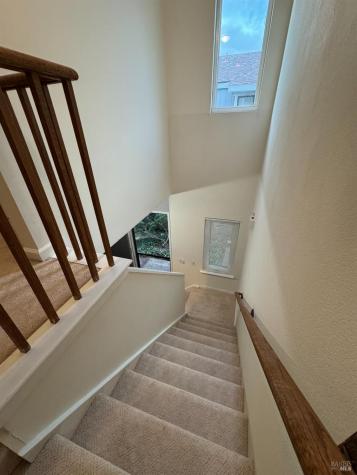 58 Scottsdale Way Novato CA 94945