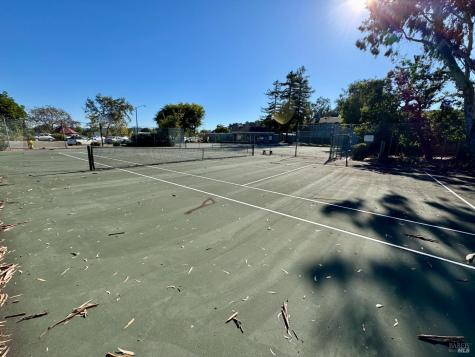 58 Scottsdale Way Novato CA 94945