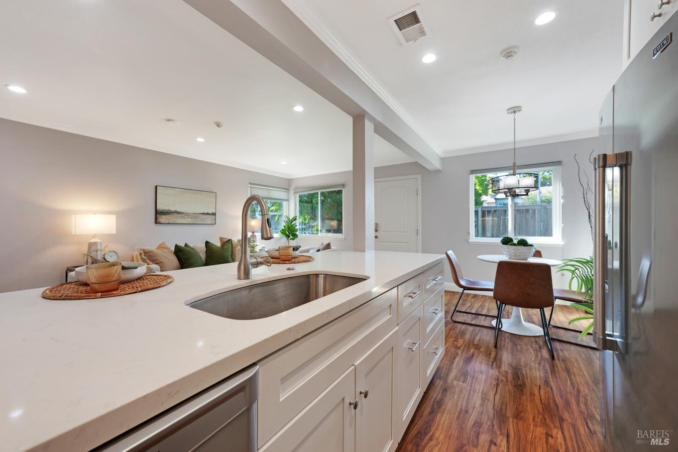 1513 Guerneville Road Santa Rosa CA 95403