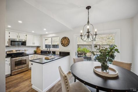 2033 Hawthorne Terrace Novato CA 94945