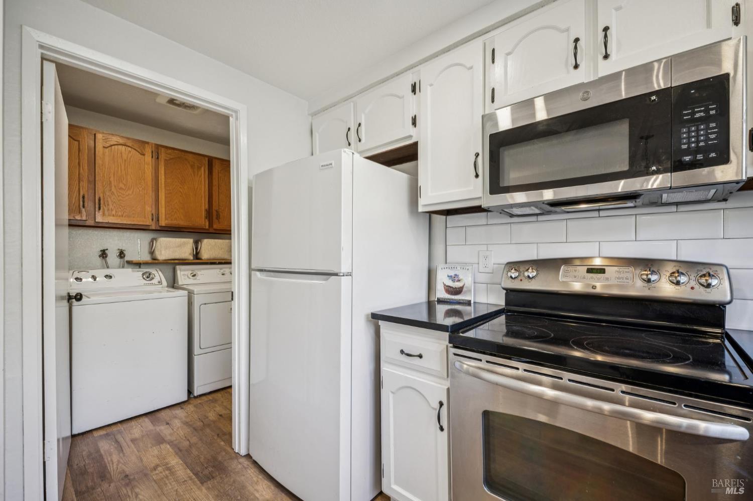2033 Hawthorne Terrace Novato CA 94945