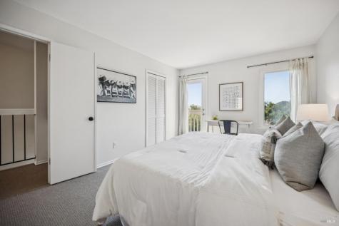 2033 Hawthorne Terrace Novato CA 94945