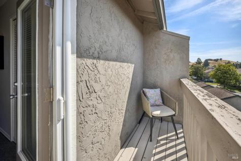 2033 Hawthorne Terrace Novato CA 94945